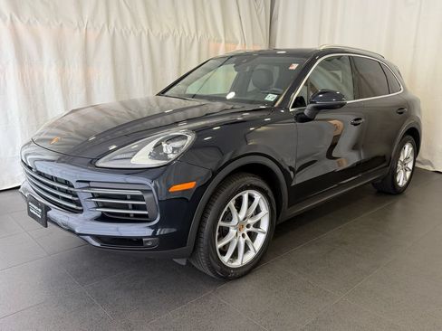 Certified 2022 Porsche Cayenne AWD/4WD image 1
