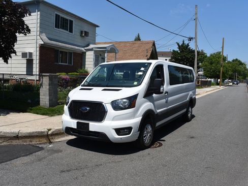 Used 2025 Ford Transit 350 XLT RWD image 2