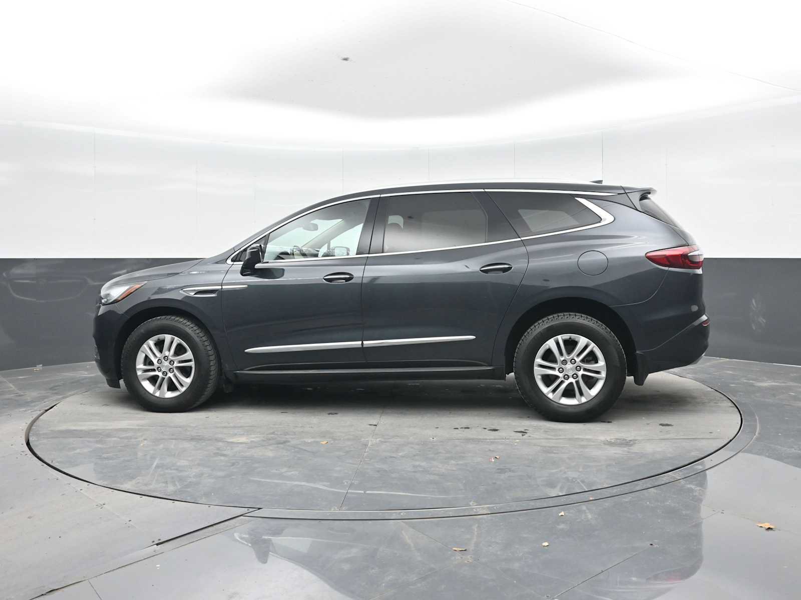 Used 2019 Buick Enclave Premium AWD/4WD image 3