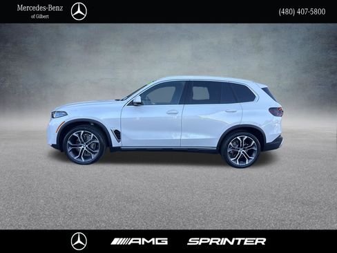 Used 2026 BMW X5 sDrive40i w/ Premium Package RWD image 3