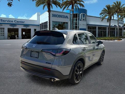 Used 2025 Honda HR-V Sport image 8