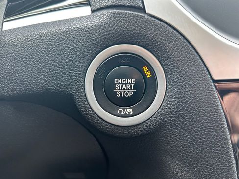 Certified 2023 Chrysler 300 Touring w/ Sport Appearance Package image 20