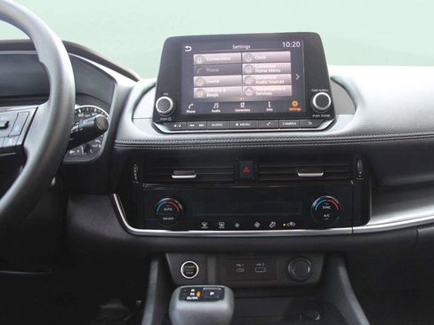 Used 2022 Nissan Rogue SV AWD/4WD image 15