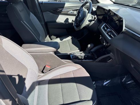 Certified 2025 Chevrolet TrailBlazer LT image 34