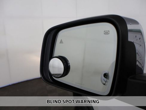 Used 2019 Jeep Grand Cherokee Limited AWD/4WD image 5
