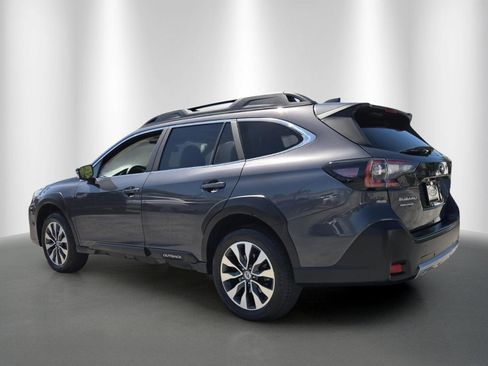 Used 2024 Subaru Outback Limited AWD/4WD image 5