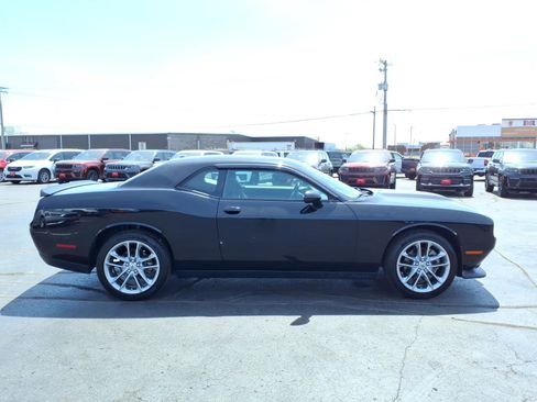 Used 2022 Dodge Challenger GT AWD/4WD image 2