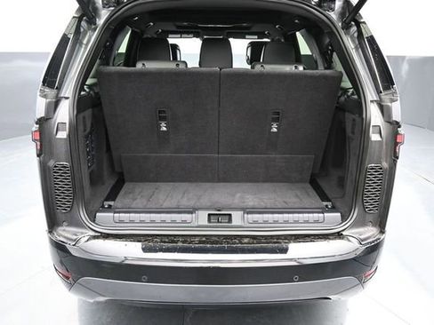 Used 2023 Land Rover Discovery S R-Dynamic AWD/4WD image 9