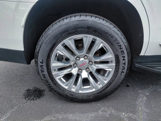 Used 2025 GMC Yukon Denali AWD/4WD image 9