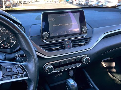 Used 2024 Nissan Altima 2.5 SR image 6