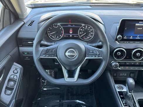 Used 2025 Nissan Sentra SV FWD image 27