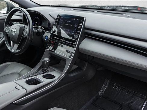 Used 2019 Toyota Avalon XSE w/ All Weather Liner Package image 27