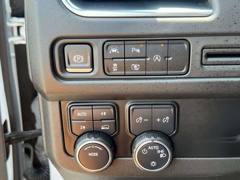 Used 2023 Chevrolet Tahoe RST w/ Luxury Package AWD/4WD image 22