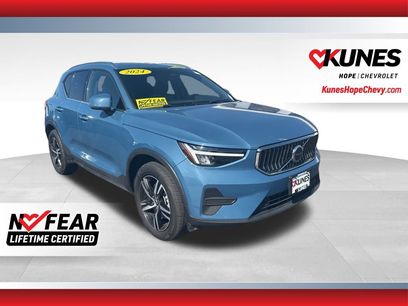 Used 2024 Volvo XC40 B5 Core