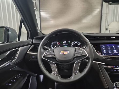 Certified 2025 Cadillac XT5 Premium Luxury image 36
