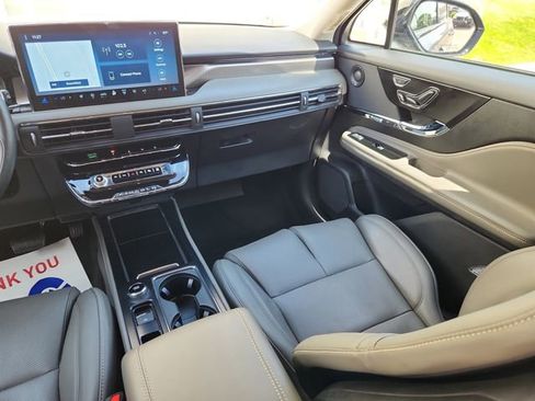 New 2024 Lincoln Corsair Reserve w/ Equipment Group 202A image 12