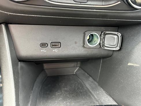 Used 2024 Buick Encore GX Preferred FWD image 22