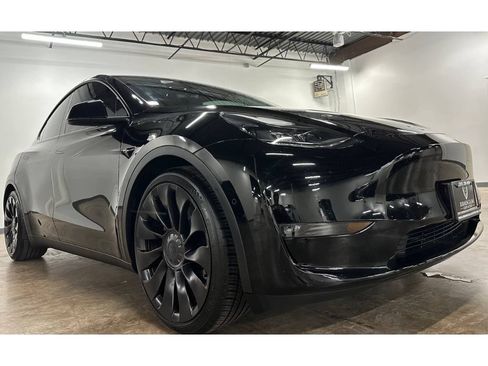 Used 2022 Tesla Model Y Performance AWD/4WD image 6