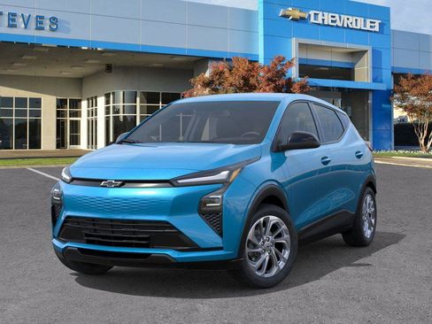 New 2027 Chevrolet Bolt LT image 6