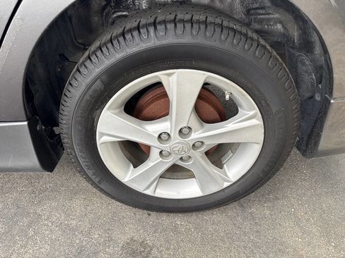 Used 2012 Toyota Corolla S image 22