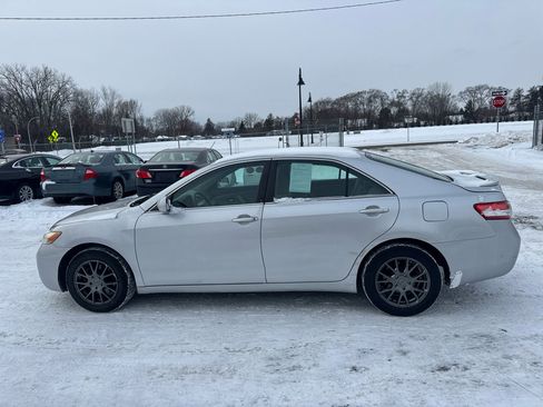 Used 2009 Toyota Camry LE image 8