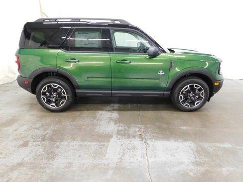 New 2025 Ford Bronco Sport Outer Banks w/ Outer Banks Tech Package+ image 2