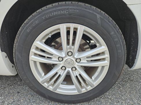 Used 2015 INFINITI Q40 AWD w/ Navigation Package image 27