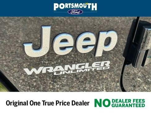 Used 2020 Jeep Wrangler Unlimited Sahara AWD/4WD image 20
