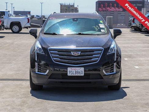 Used 2018 Cadillac XT5 Luxury w/ Driver Awareness Package AWD/4WD image 2