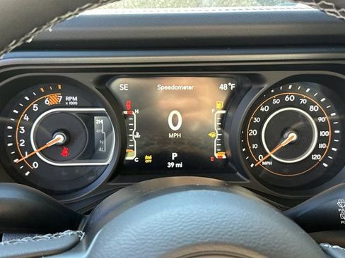 New 2026 Jeep Wrangler Unlimited Rubicon image 24