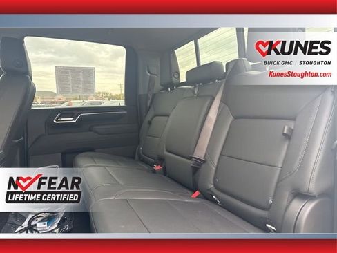 Used 2025 GMC Sierra 2500 SLT w/ SLT Premium Package image 16