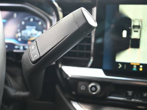 Used 2024 Chevrolet Silverado 2500 LTZ w/ LTZ Plus Package image 27