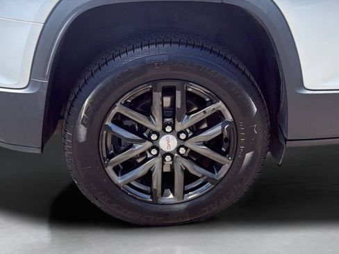 Used 2019 GMC Acadia SLT FWD image 21