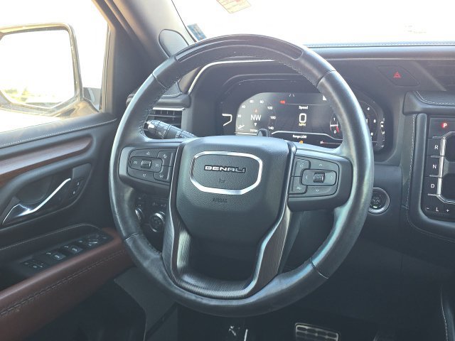 Used 2023 GMC Yukon Denali Ultimate AWD/4WD image 23