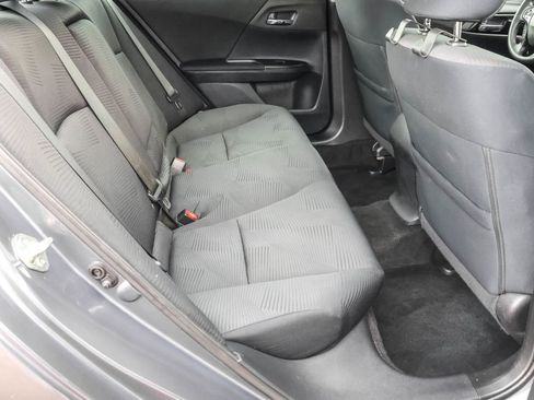 Used 2016 Honda Accord LX image 29