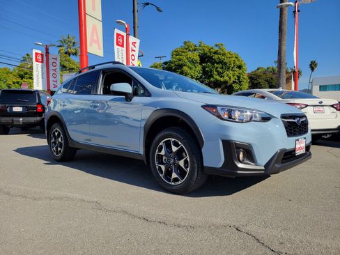 Used 2019 Subaru Crosstrek 2.0i Premium image 3