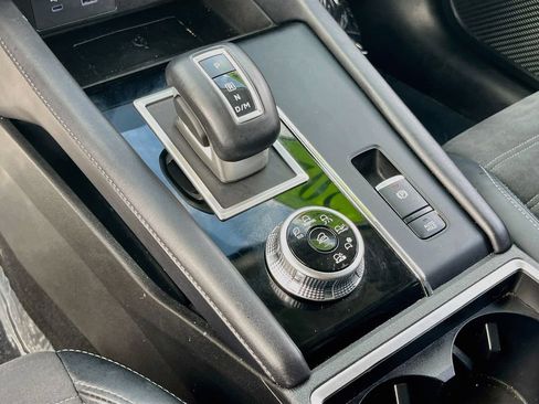 Used 2024 Mitsubishi Outlander SE Black Edition AWD/4WD image 17