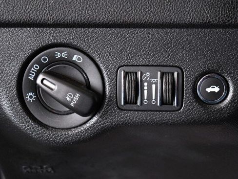 Used 2023 Dodge Charger SXT w/ Blacktop Package AWD/4WD image 23