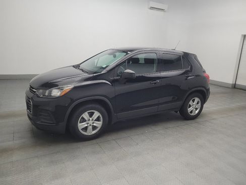 Used 2020 Chevrolet Trax LS w/ Tint and Cruise Package FWD image 2