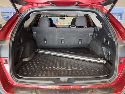 Used 2024 Subaru Outback Premium AWD/4WD image 16