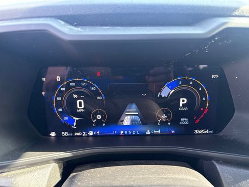 Used 2025 Chevrolet Colorado Trail Boss AWD/4WD image 18