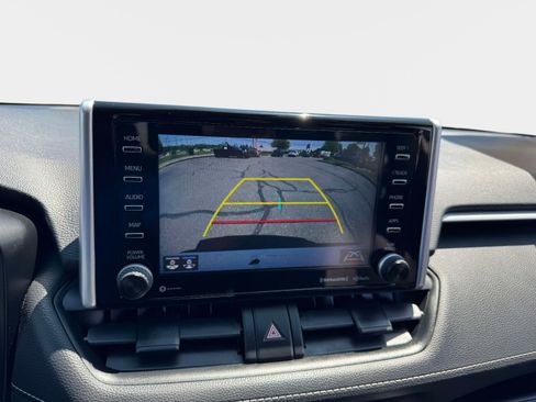 Certified 2021 Toyota RAV4 XLE w/ Convenience Package AWD/4WD image 31