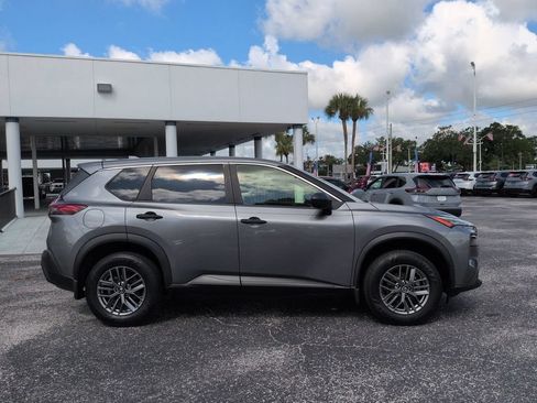 Used 2021 Nissan Rogue S AWD/4WD image 3
