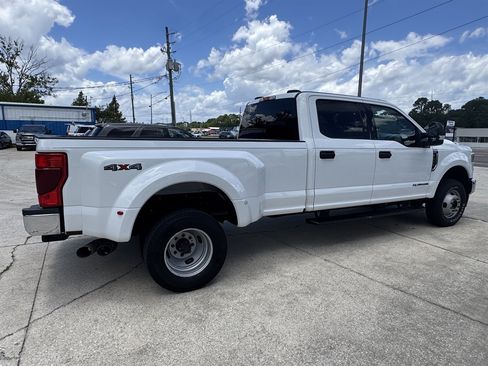 Used 2022 Ford F350 XLT AWD/4WD image 5