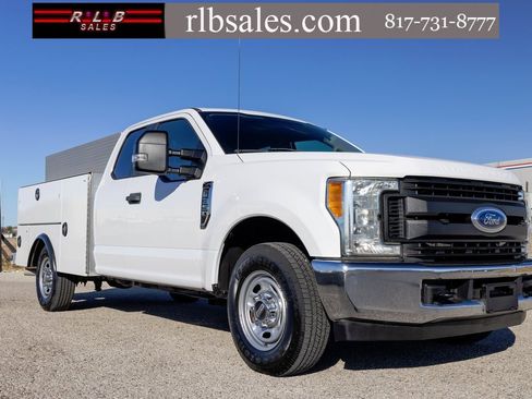 Used 2017 Ford F350 XL image 1