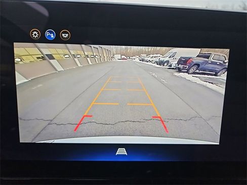 Used 2026 Chevrolet Equinox ACTIV w/ Convenience Package III image 15