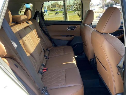 New 2026 Nissan Rogue Platinum image 19