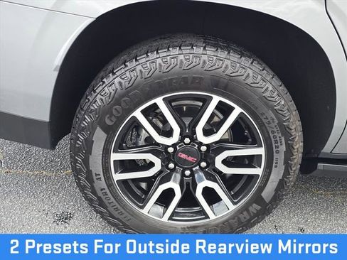 Certified 2024 GMC Yukon AT4 w/ AT4 Premium Plus Package AWD/4WD image 31