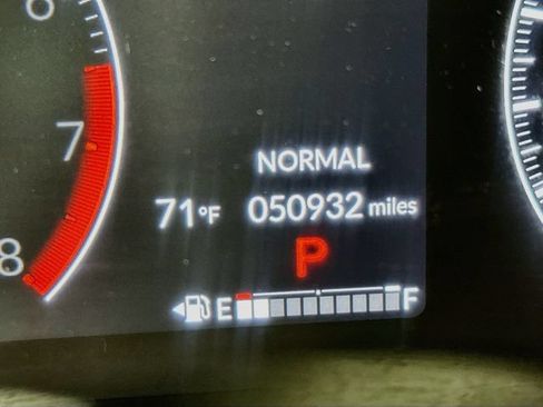 Used 2023 Honda CR-V EX-L image 16