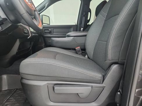New 2026 RAM 2500 Tradesman AWD/4WD image 19
